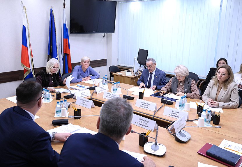 Заседание Комитета по просвещению