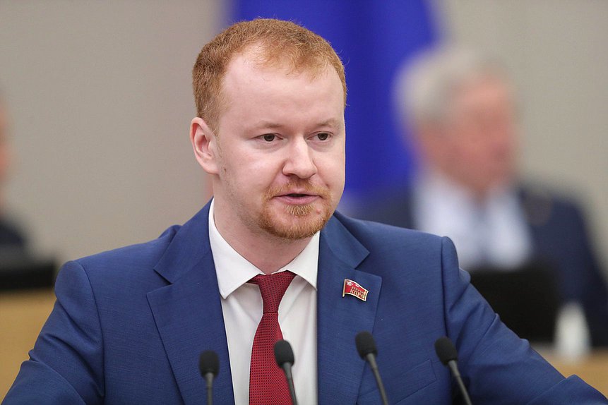 Член Комитета по бюджету и налогам Денис Парфенов