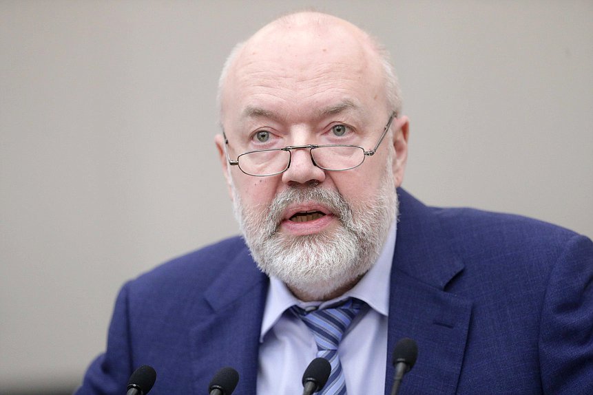 Председатель Комитета по государственному строительству и законодательству Павел Крашенинников