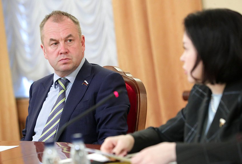 Заместитель Председателя Комитета по экономической политике Станислав Наумов