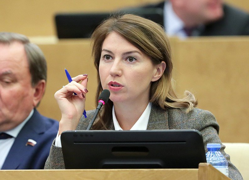 Первый заместитель Председателя Комитета по государственному строительству и законодательству Ирина Панькина