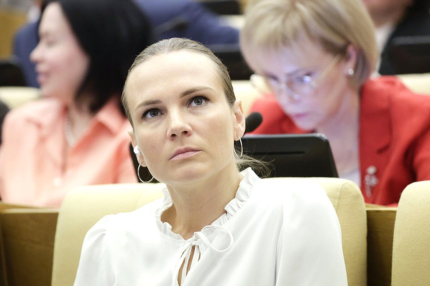 Член Комитета по охране здоровья Юлия Дрожжина