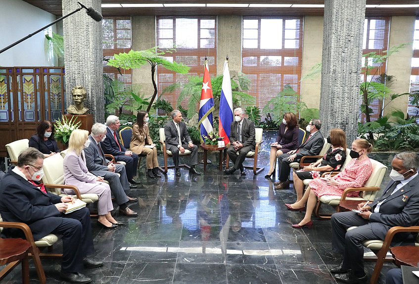 Reunión del Jefe de la Duma Estatal, Vyacheslav Volodin, con el Primer Secretario del Comité Central del Partido Comunista y el Presidente de la República de Cuba, Miguel Díaz-Canel Bermúdez