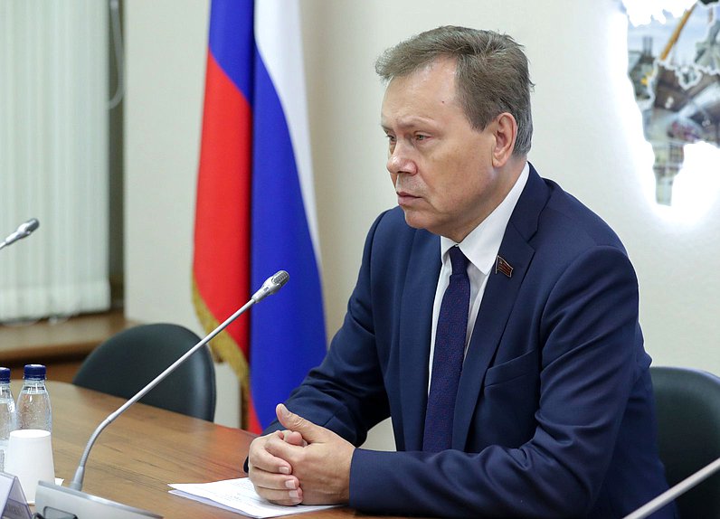 Первый заместитель Председателя Комитета по экономической политике Николай Арефьев