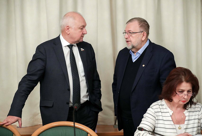 Первый заместитель Председателя Комитета по делам национальностей Ильдар Гильмутдинов