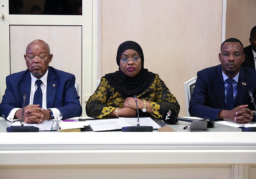 Председатель Ассамблеи Республики Мозамбик Маргарида Аламуги Талапа