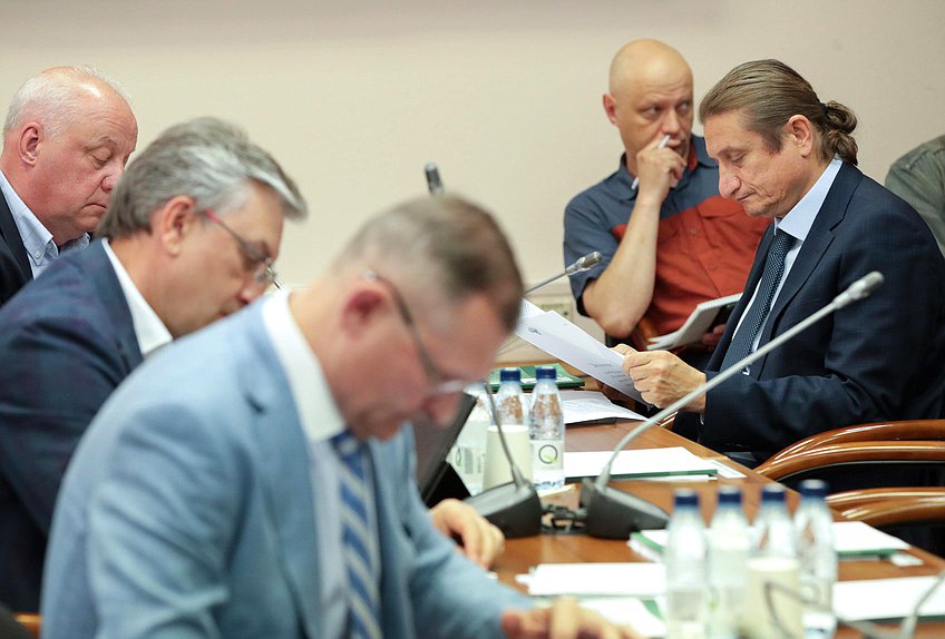 Член Комитета по бюджету и налогам Сергей Чижов