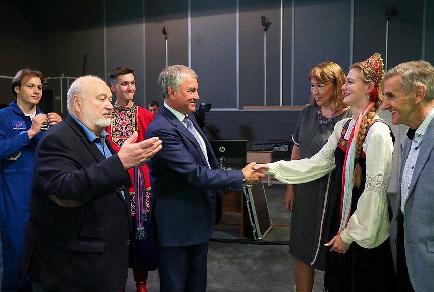 Председатель Государственной Думы Вячеслав Володин и ректор ВГИК им. С.А. Герасимова Владимир Малышев