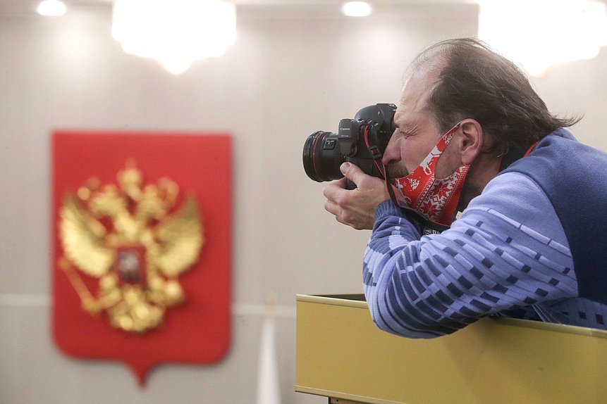 Первое пленарное заседание весенней сессии (19.01.2021)