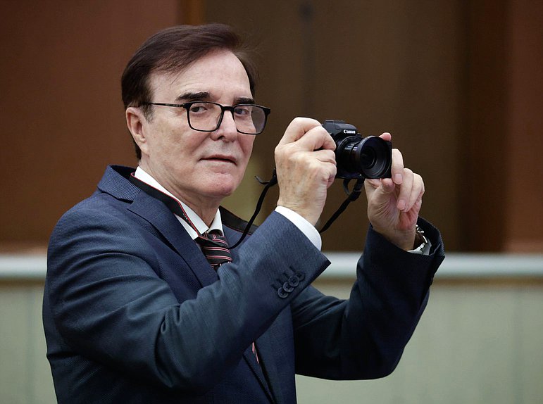 Член Комитета по экономической политике Александр Максимов