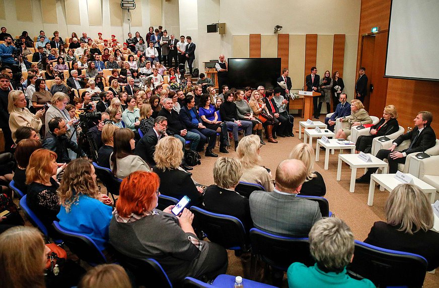 Показ художественного фильма «Чебурашка»