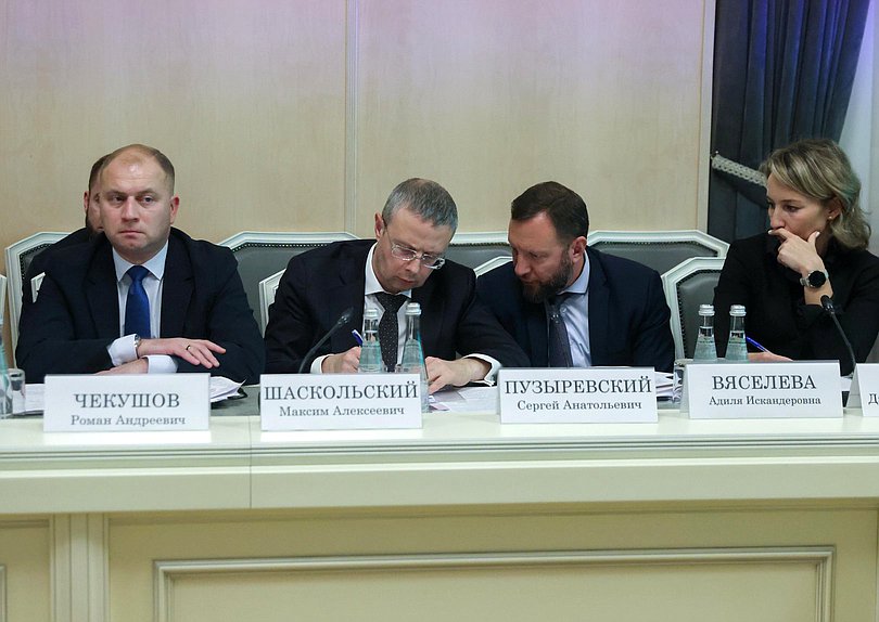 Расширенное заседание Комитета по аграрным вопросам на тему «Развитие современных технологий производства и глубокой переработки в агропромышленном комплексе как основа продовольственной безопасности России и доступности продуктов питания для населения»