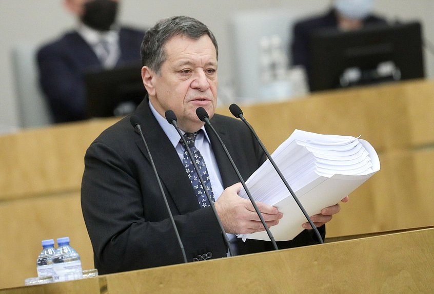 Председатель Комитета по бюджету и налогам Андрей Макаров