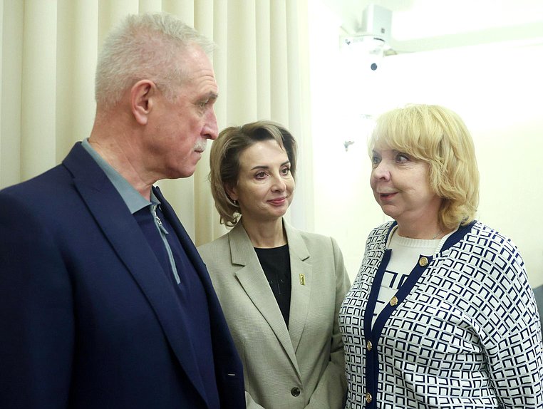 Первый заместитель Председателя Комитета по региональной политике и местному самоуправлению Сергей Морозов