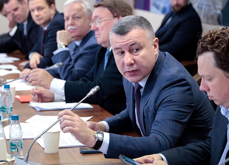 Член Комитета по экономической политике Евгений Илле
