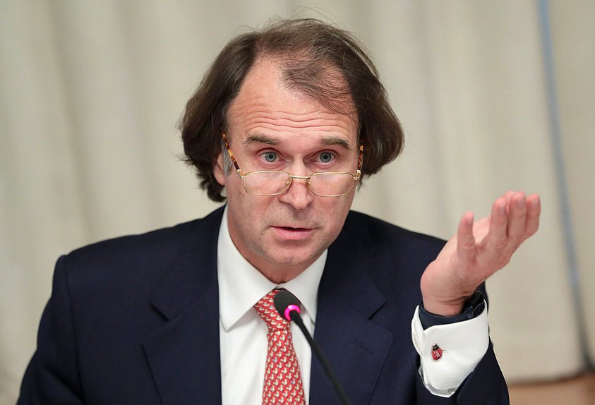 Член Комитета по аграрным вопросам Сергей Лисовский