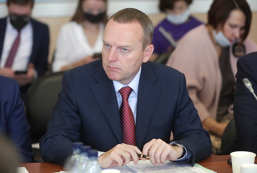 Член Комитета по финансовому рынку Константин Бахарев