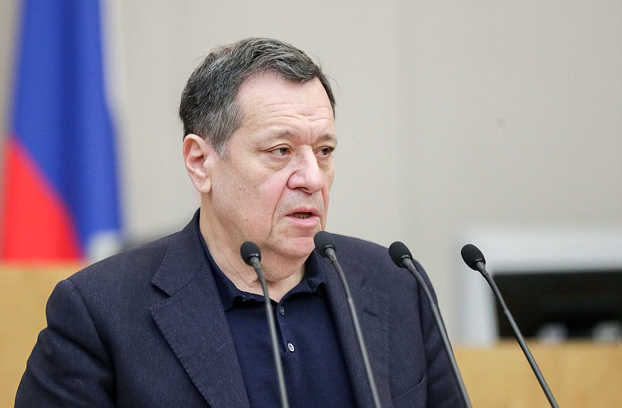 Председатель Комитета по бюджету и налогам Андрей Макаров