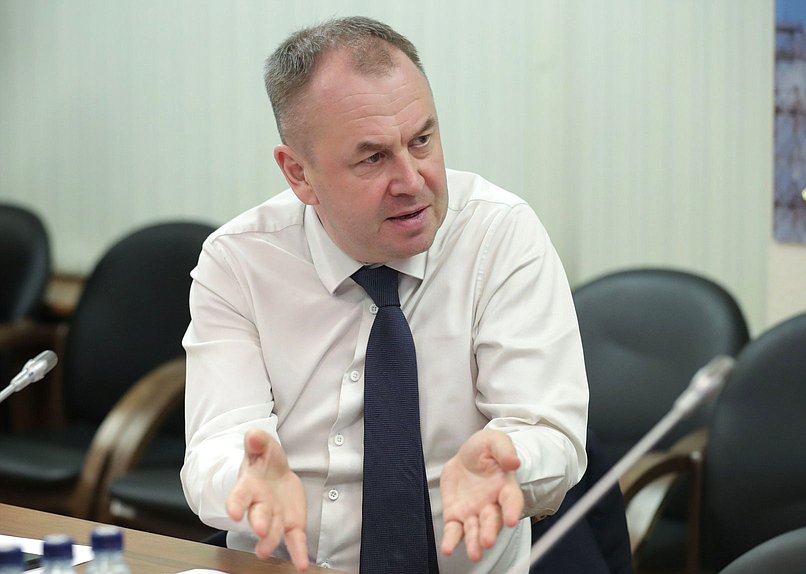 Заместитель Председателя Комитета по экономической политике Станислав Наумов