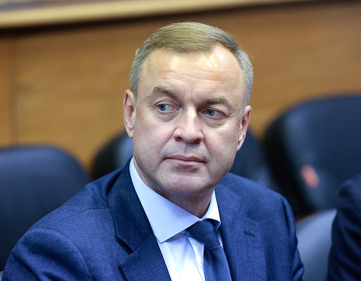 Член Комитета по охране здоровья Дмитрий Назаров