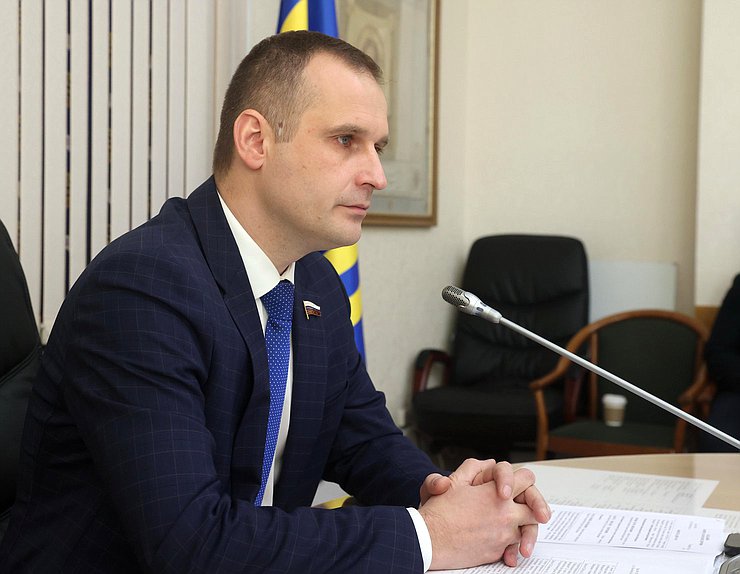 Председатель Комитета по охране здоровья Сергей Леонов