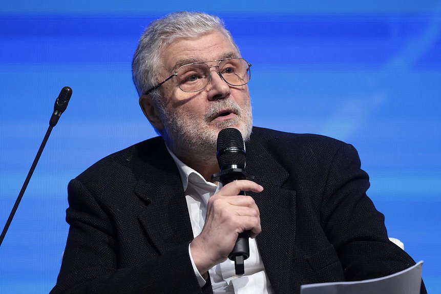 Писатель и сценарист Юрий Поляков