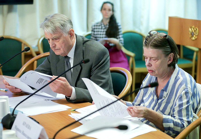 Круглый стол на тему «Проблемы защиты прав граждан, пострадавших от деятельности микрофинансовых организаций и нелегальных кредиторов»