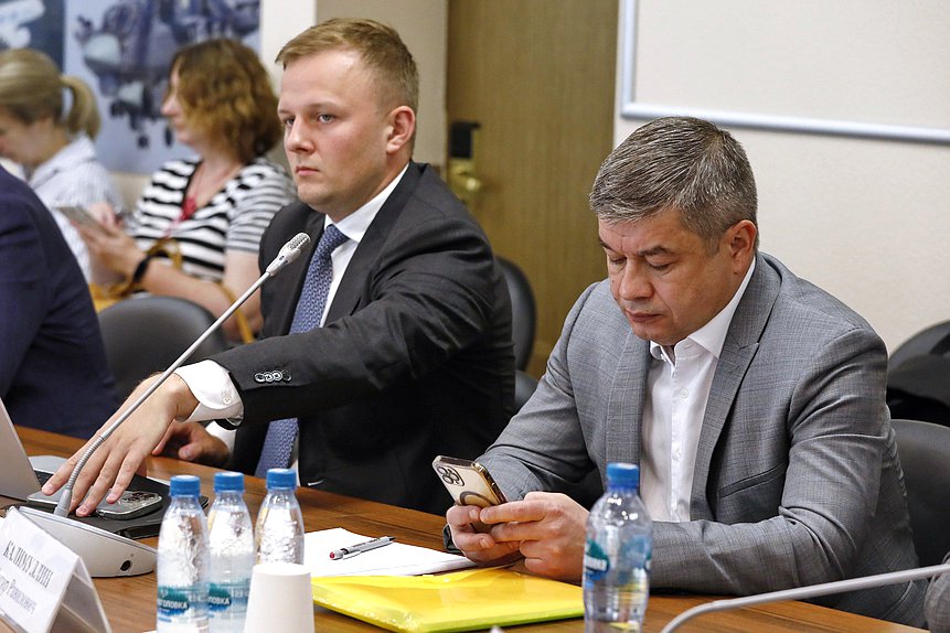 Заседание Экспертного совета Комитета по промышленности и торговле по развитию торговли и защите прав потребителей