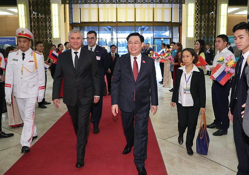 Chairman of the State Duma Vyacheslav Volodin and Chairman of the National Assembly of the Socialist Republic of Vietnam Vương Đình Huệ