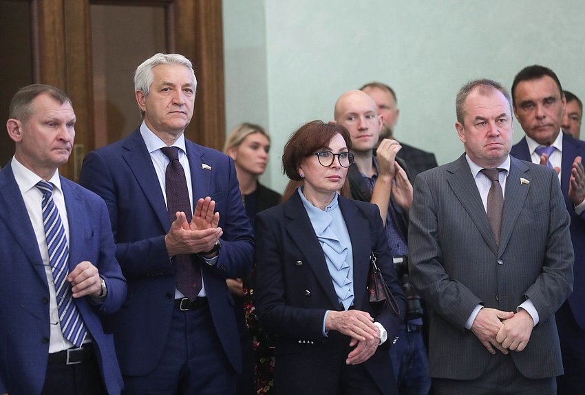Церемония открытия выставки «Семья — основа мира»