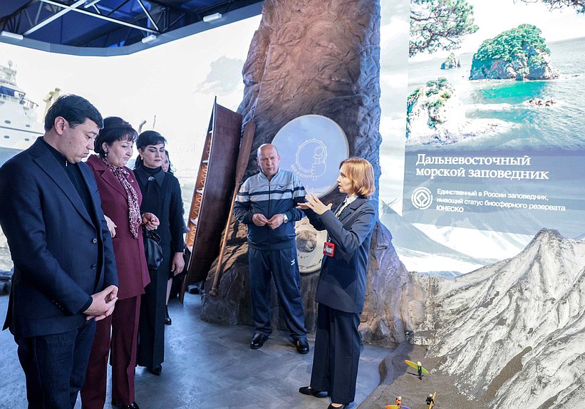 Международная конференция «Роль взаимодействия фракций политических партий и блоков в межпарламентском сотрудничестве стран СНГ». Посещение Национального центра "Россия"