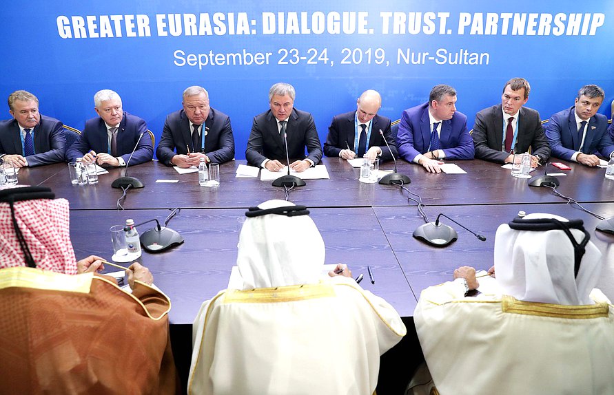 Meeting of Chairman of the State Duma Viacheslav Volodin and Chairman of Qatar’s Advisory Council Ahmad bin Abdullah Al Mahmoud