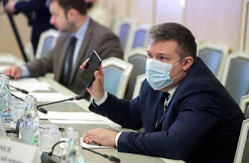 Член Комитета по аграрным вопросам Андрей Андрейченко