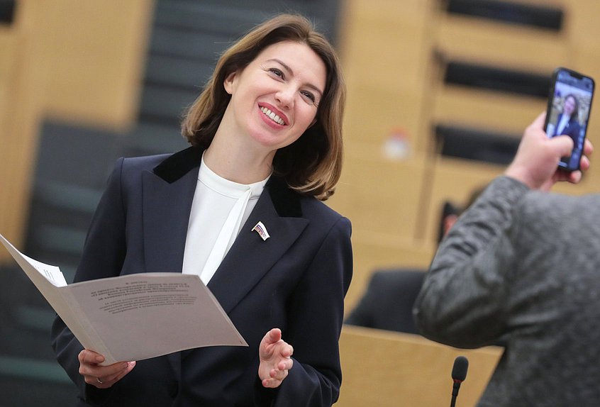 Первый заместитель Председателя Комитета по государственному строительству и законодательству Ирина Панькина