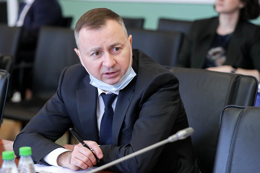 Заместитель Председателя Комитета по энергетике Николай Петрунин