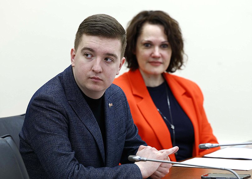 Заседание Круглого стола на тему "Формирование воспитательной среды в приграничье"