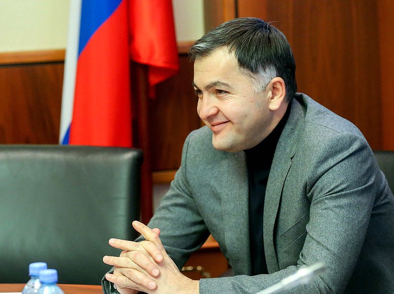 Заместитель Председателя Комитета по развитию гражданского общества, вопросам общественных и религиозных объединений Магомед Селимханов