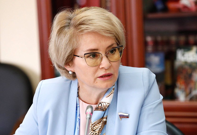 Член Комитета по просвещению Эльвира Аиткулова