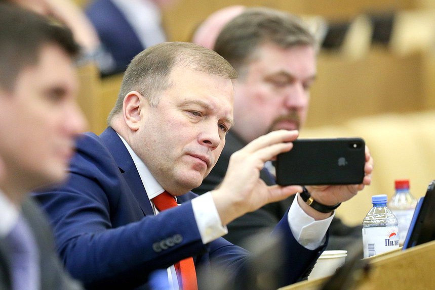 Первый заместитель Председателя Комитета по контролю и Регламенту Александр Курдюмов