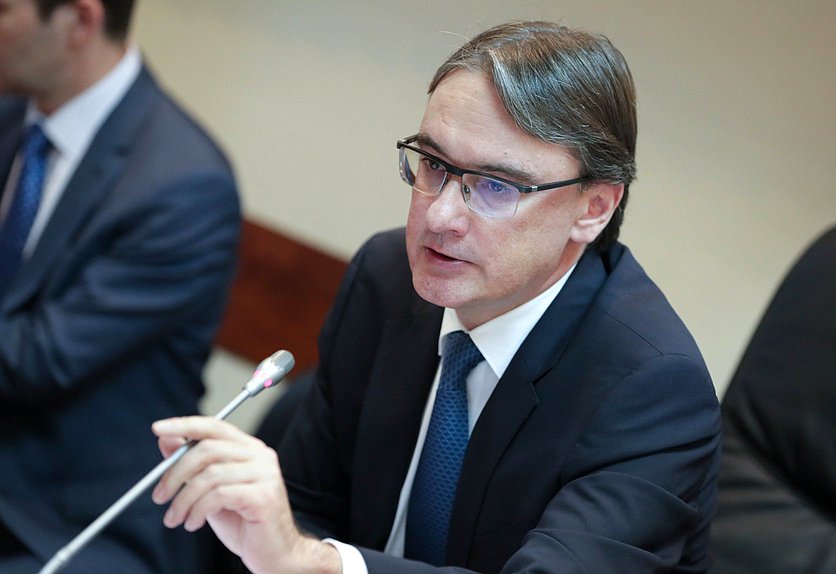 Статс-секретарь — заместитель Министра иностранных дел РФ Евгений Иванов