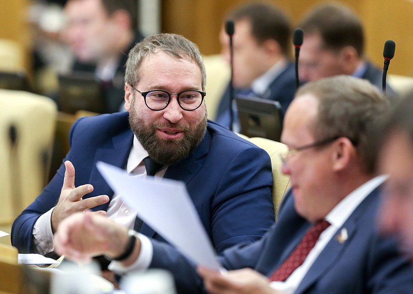 Член Комитета по информационной политике, информационным технологиям и связи Антон Горелкин