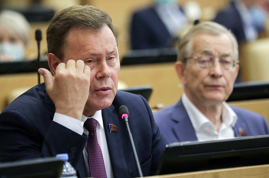 Первый заместитель Председателя Комитета по экономической политике, промышленности, инновационному развитию и предпринимательству Николай Арефьев