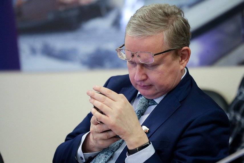 Заместитель Председателя Комитета по экономической политике Михаил Делягин