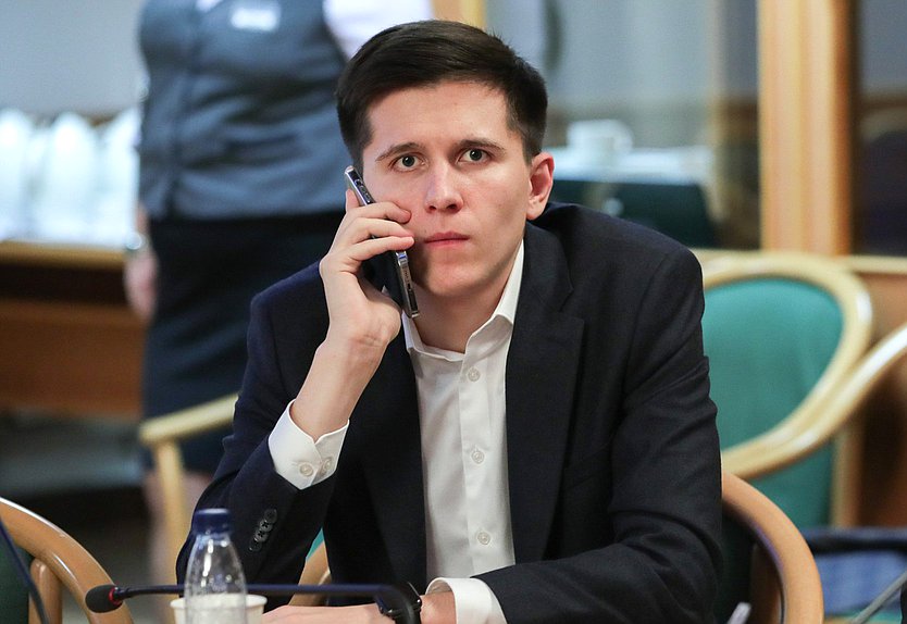 Первый заместитель Председателя Комитета по просвещению Максим Гулин