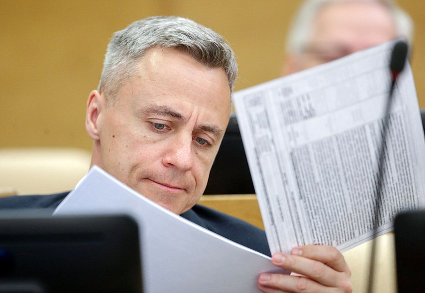 Заместитель Председателя Комитета по вопросам собственности, земельным и имущественным отношениям Владимир Самокиш