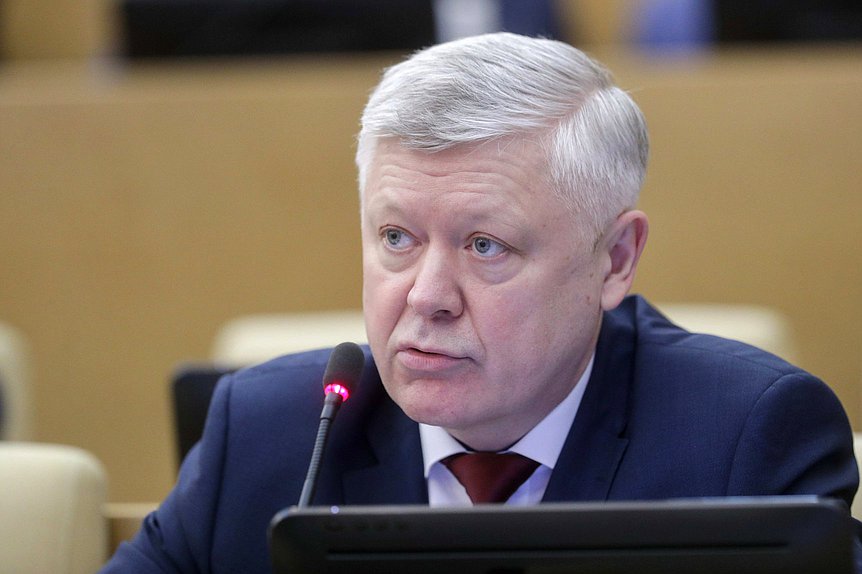 Председатель Комитета по безопасности и противодействию коррупции Василий Пискарев