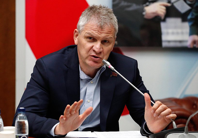 Заместитель Председателя Комитета по охране здоровья Алексей Куринный