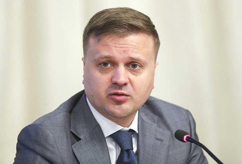 Председатель Комитета по федеративному устройству и вопросам местного самоуправления Алексей Диденко