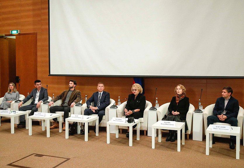 Встреча с создателями документального фильма «Музыка клеток»