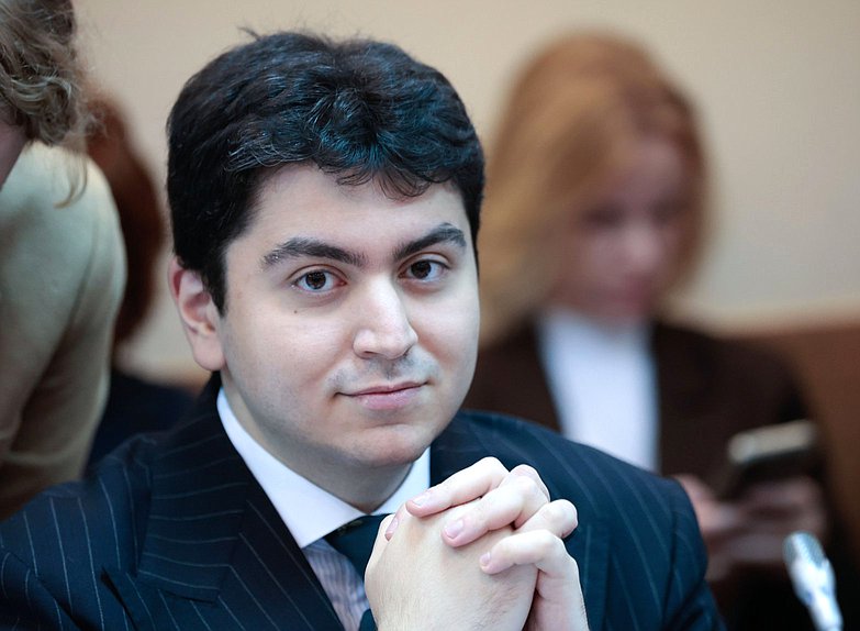 Член Комитета по экологии, природным ресурсам и охране окружающей среды Георгий Арапов